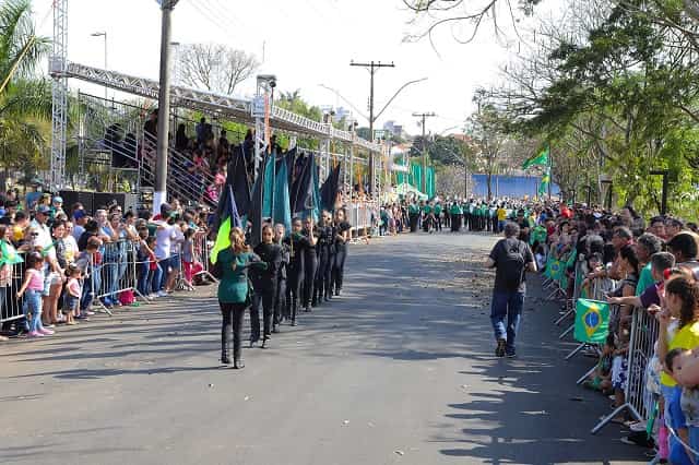 Desfile Cívico 7 de Setembro é adiado para sábado 1 69816128 1379223952227421 8578343639204233216 n