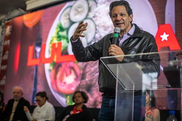 Fernando Haddad em Santa Bárbara nesta quinta, no Centro 1 haddad twitter