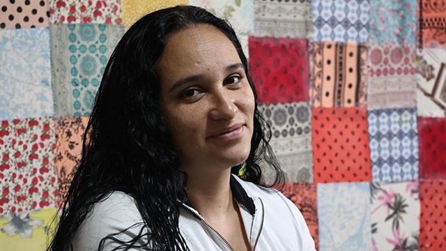 Moradora do Jardim dos Lírios decola carreira após curso da prefeitura 1 curso-prefeitura-moradora-lirios