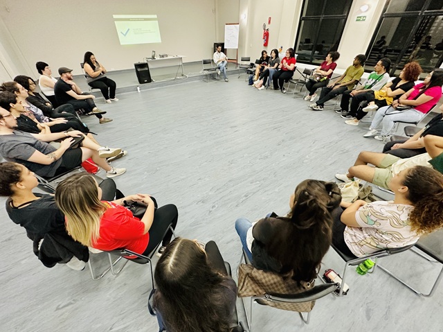 Prefeitura de Santa Bárbara e Senac oferecem curso gratuito de Teatro 1 aula-gratuita-teatro