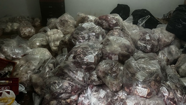DISE apreende 2 toneladas de carne estragada que seria vendida em Americana 3 dise-carne-estragada