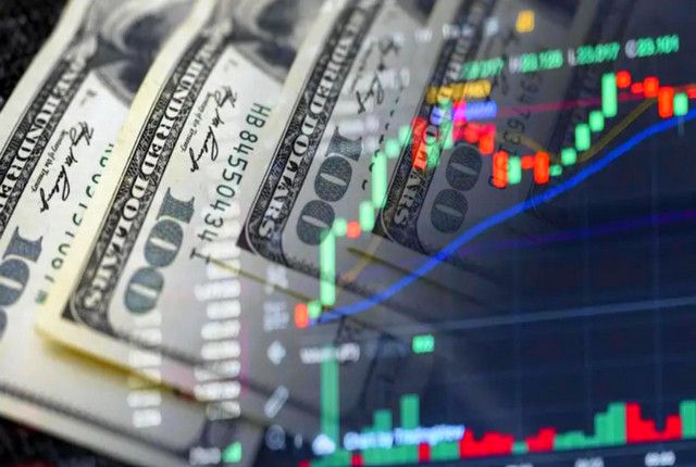 Dólar cai para R$ 5,68 e fecha no menor valor em quatro meses 1 Dólar cai para R$ 5,68 e fecha no menor valor em quatro meses