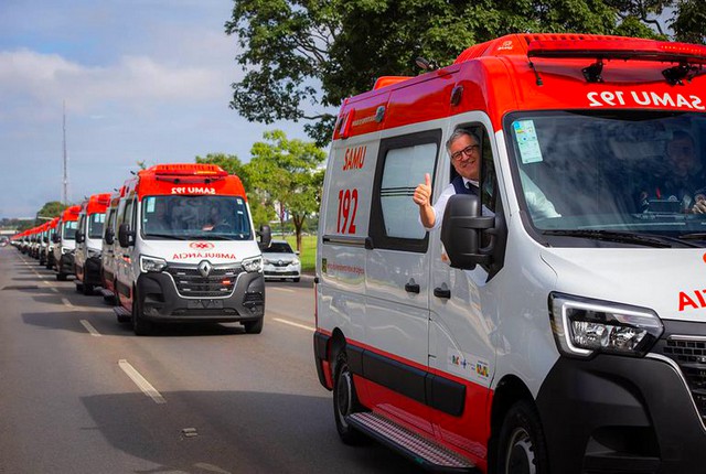 Governo entrega 156 novas ambulâncias para a frota do Samu