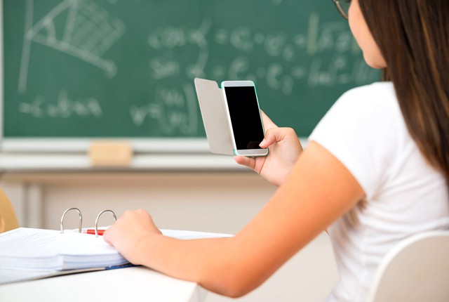 MEC divulga diretrizes sobre uso de celular nas escolas 1 MEC divulga diretrizes sobre uso de celular nas escolas
