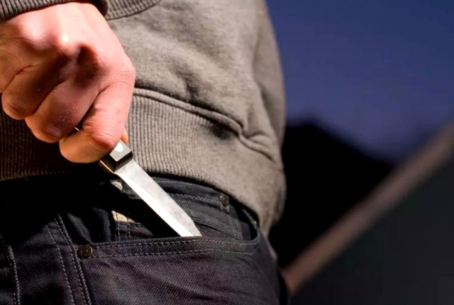 PM prende homem que ameaçou irmão com faca em S. Bárbara 1 PM prende homem que ameaçou irmão com faca em S. Bárbara