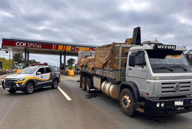 Polícia Rodoviária realiza operação contra roubo de cargas em SP 1 Polícia Rodoviária realiza operação contra roubo de cargas em SP