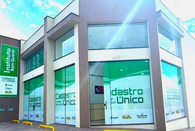 Trailer do Cadastro Único realiza ações no Ângelo Tomazin 1 Trailer do Cadastro Único realiza ações no Ângelo Tomazin