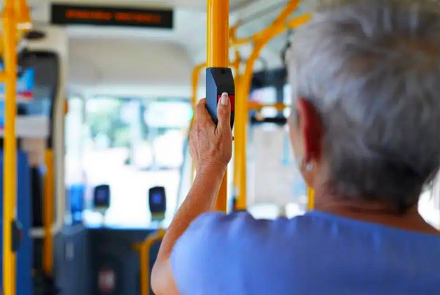 Vereador propõe transporte gratuito para idosos de 60 a 64 anos em S. Bárbara 1 Vereador propõe transporte gratuito para idosos de 60 a 64 anos