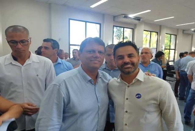 Vice-prefeito de Nova Odessa participa de reunião com o governador Tarcísio 1 Vice-prefeito de Nova Odessa participa de reunião com o governador Tarcísio