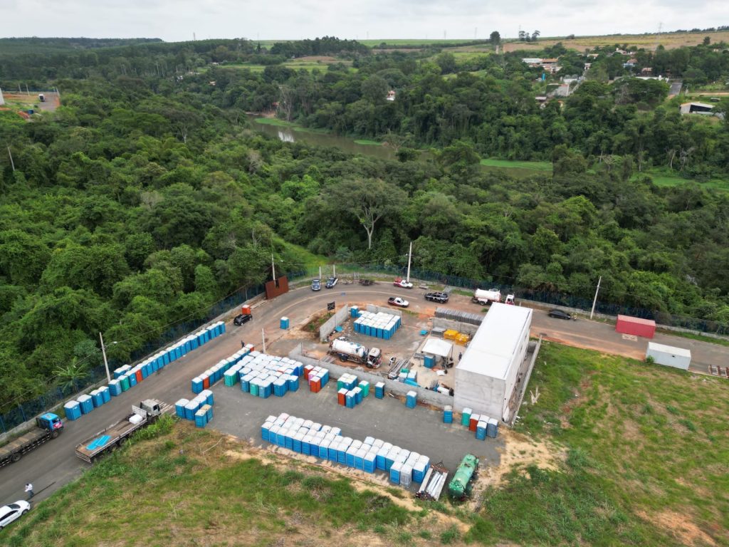 Empresa é flagrada descartando dejetos no Rio Piracicaba, em Americana 2 33754069 d47e 4b26 91e8 8ddd44813ef9