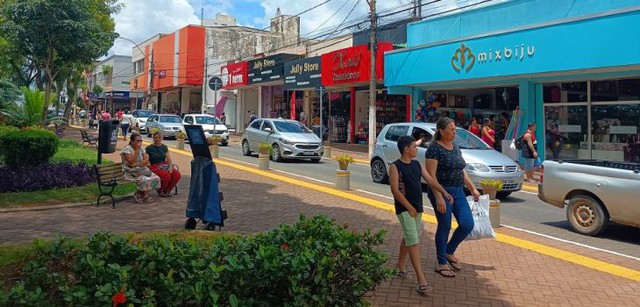 Acisb informa horário do comércio para os feriados de Páscoa e Tiradentes 2 Acisb informa horário do comércio para os feriados de Páscoa e Tiradentes
