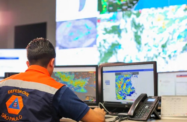 Defesa Civil alerta para início de semana com chuva forte em São Paulo 1 Defesa Civil alerta para início de semana com chuva forte em São Paulo