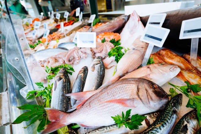 Varejão de Peixes da Semana Santa em Santa Bárbara segue até esta sexta-feira (18) 1 Diferença nos preços de peixes chegam até 428% em supermercados de SBO