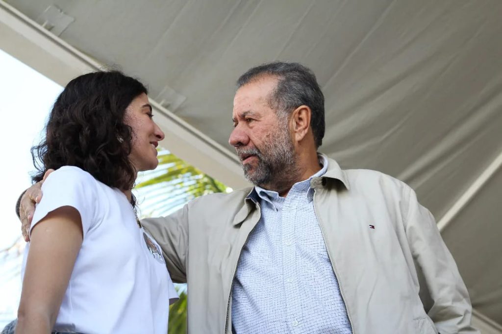 'Padrinho' político de Maria Giovana, Lupi indicou presidente do INSS investigado por fraude bilionária 1 Giovana-lupi