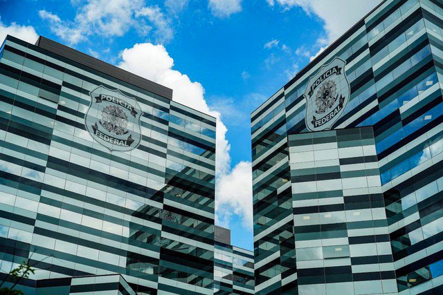 Polícia Federal divulga edital de concurso com salários de até R$ 11 mil 1 Polícia Federal divulga edital de concurso com salários de até R$ 11 mil