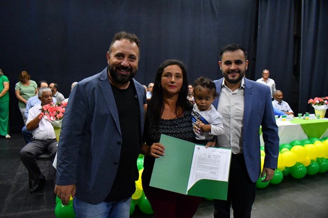 Prefeitura de Sumaré entrega títulos de habitação a 56 famílias 1 Prefeitura de Sumaré entrega títulos de habitação a 56 famílias