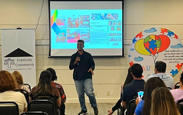 Seminário discute autismo no cotidiano das cidades em S. Bárbara 1 Seminário discute autismo no cotidiano das cidades em S. Bárbara