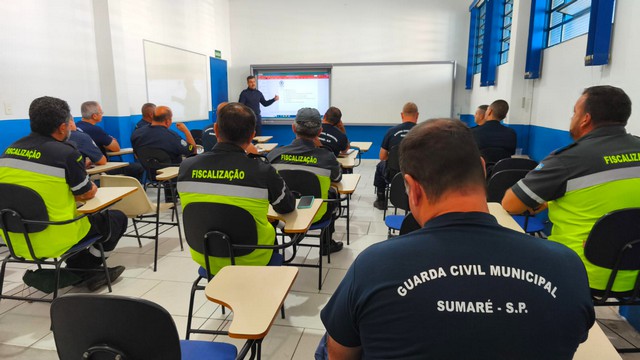 Agentes de trânsito de Sumaré participam de curso de atualização do Detran SP