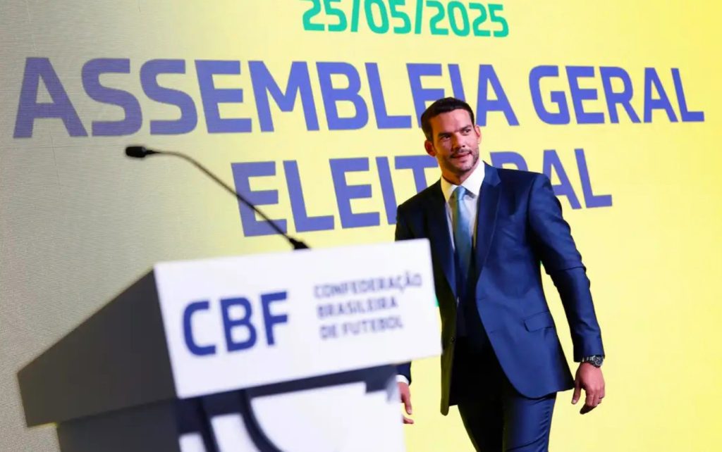 Candidato único, Samir Xaud é eleito presidente da CBF