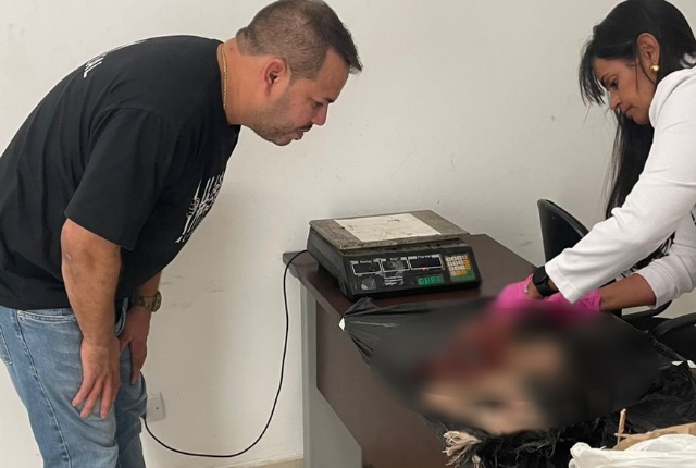Homem em surto mata e esfaqueia corpo do cão da família em Sumaré 2 Homem em surto mata e esfaqueia cão da família em Sumaré (2)