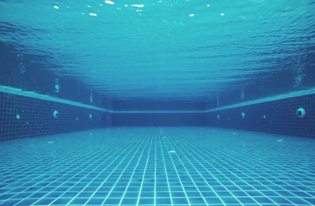 Criança de 5 anos morre afogada em piscina de chácara em Santa Bárbara 1 Piscina Santa Barbara