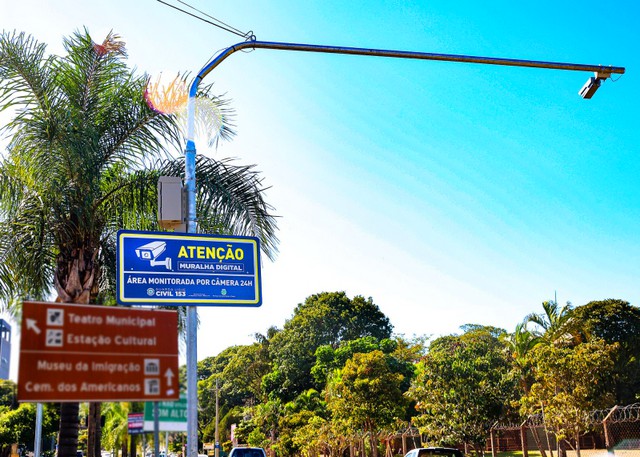 Santa Bárbara instala novas câmeras pela cidade, total chega a 258 equipamentos 1 S. Bárbara tem novas câmeras OCR e amplia sistema de videomonitoramento
