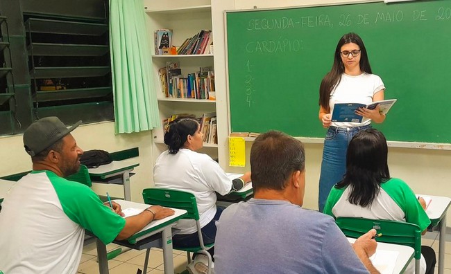 Santa Bárbara abre matrículas para EJA 1 Santa Bárbara abre matrículas para EJA