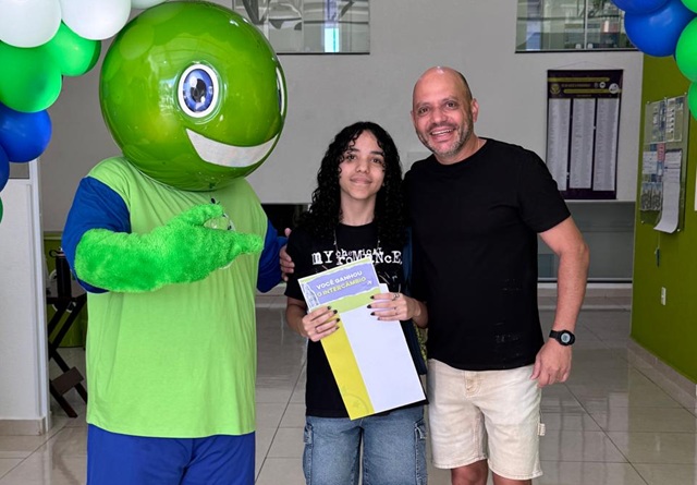 Estudante de Nova Odessa ganha intercâmbio para Londres em sorteio 1 Sarah-Gomes-Panucci-Ganhadora-intercambio-inFlux-Nova-Odessa-Divulgacao