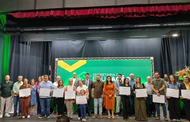 Sumaré realiza cerimônia oficial de posse dos novos profissionais da Educação