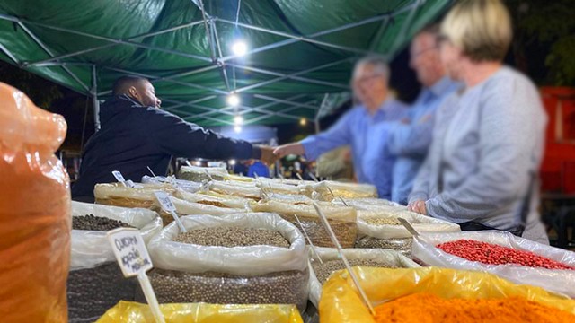 Léo da Padaria sugere feira noturna na Praça Comendador Müller 1 Vereador de Americana sugere feira noturna na Praça Comendador Müller