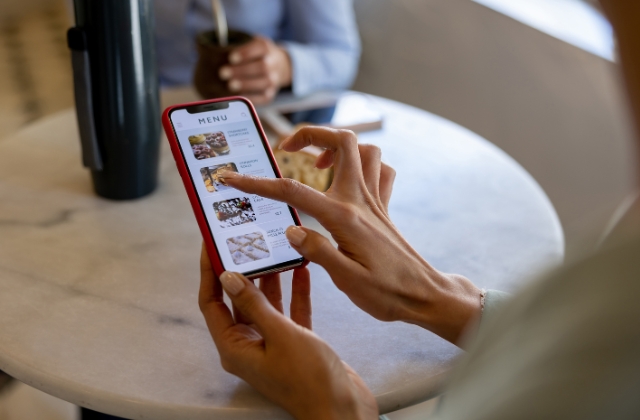 Vereador propõe internet gratuita em comércios que utilizam cardápio digital 1 cardapio-digital