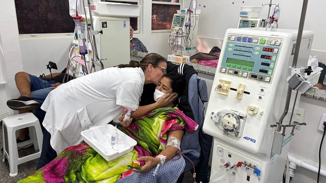 Hemodiálise do Hospital Municipal homenageia pacientes pelo Dia das Mães 1 hemodialise-hospital-americana