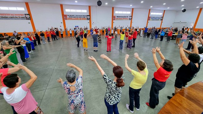 Baile da Pessoa Idosa anima o CIVI de Americana no dia 25 3 Baile da Pessoa Idosa anima o CIVI de Americana no dia 25