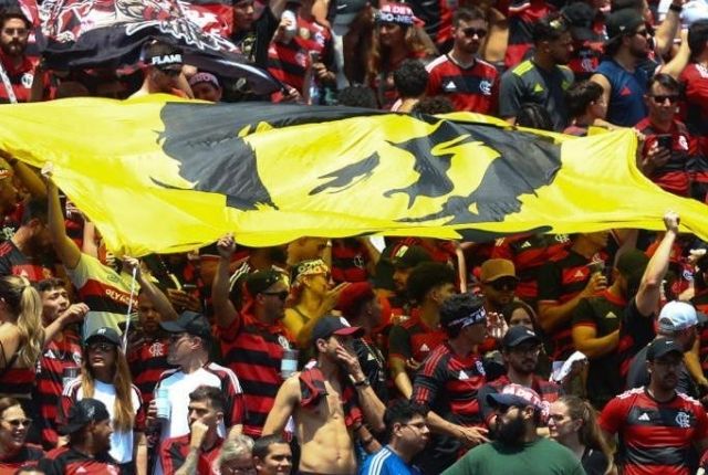 Flamengo vence Chelsea de virada e garante vaga nas oitavas do Mundial 2 Flamengo vence Chelsea de virada e garante vaga nas oitavas do Mundial