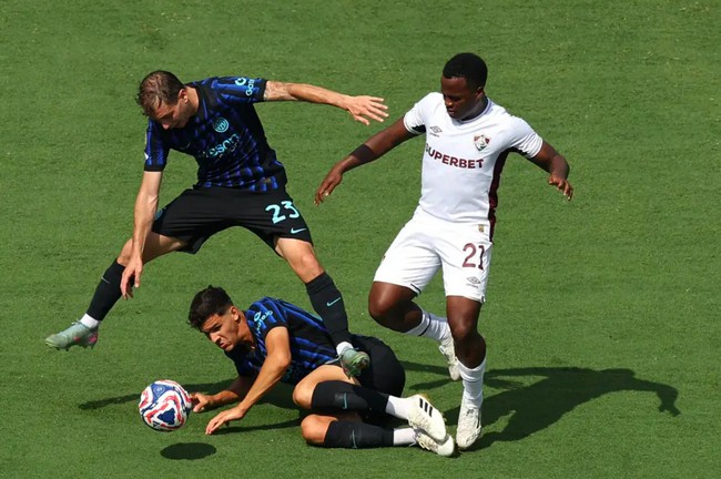 Fluminense vence a Inter de Milão e avança às quartas do Mundial 2 Fluminense vence a Inter de Milão e avança às quartas do Mundial