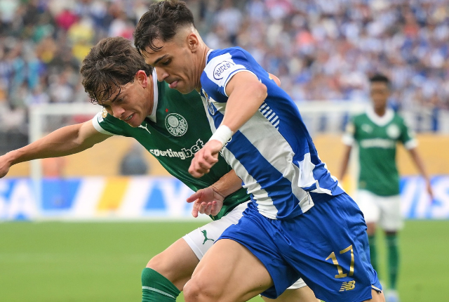 Palmeiras empata na estreia e Botafogo vence com sufoco no Mundial 1 Palmeiras empata na estreia e Botafogo vence com sufoco no Mundial