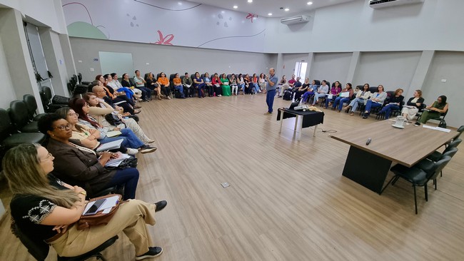 Americana capacita profissionais para escuta protegida de vítimas 1 Prefeitura qualifica profissionais para escuta protegida de crianças e adolescentes