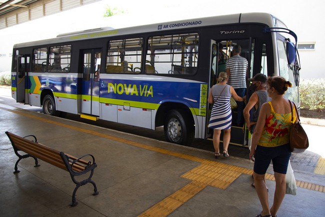 Sem reajuste desde 2021, tarifa de ônibus em Santa Bárbara sobe para R$ 5,90 1 Tarifa de ônibus em Santa Bárbara sobe para R$ 5,90
