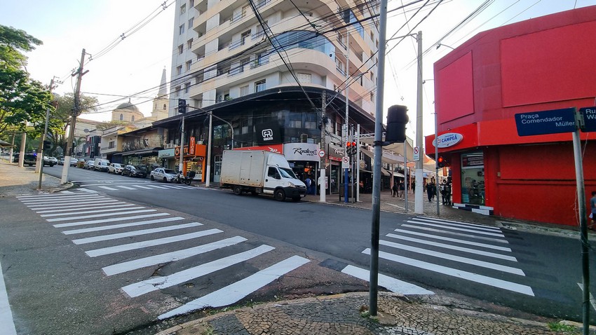 Americana realiza ação para orientar motoristas sobre faixa de pedestres 1 Americana realiza ação para orientar motoristas sobre faixa de pedestres