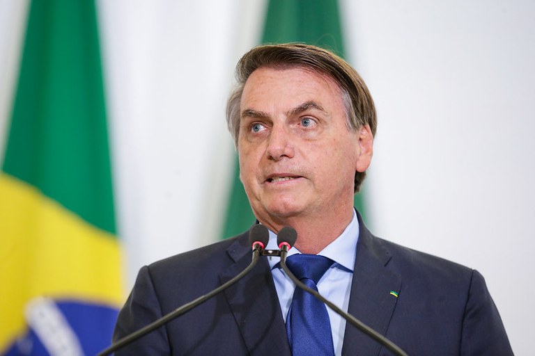 Bolsonaro é alvo de operação e terá que usar tornozeleira