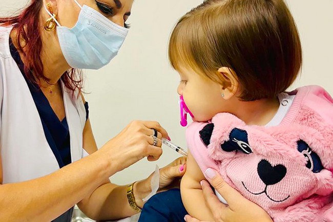Santa Bárbara aplica dose zero da vacina contra o sarampo 1 Santa Bárbara aplica dose zero da vacina contra o sarampo