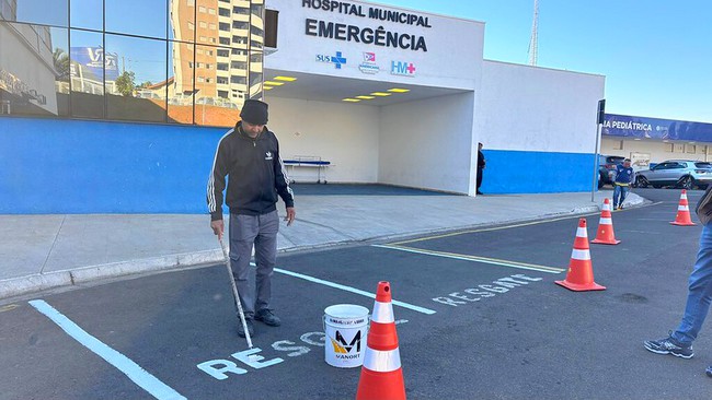 Sinalização viária é revitalizada no entorno do Hospital Municipal de Americana 3 Sinalização viária é revitalizada no entorno do Hospital Municipal de Americana
