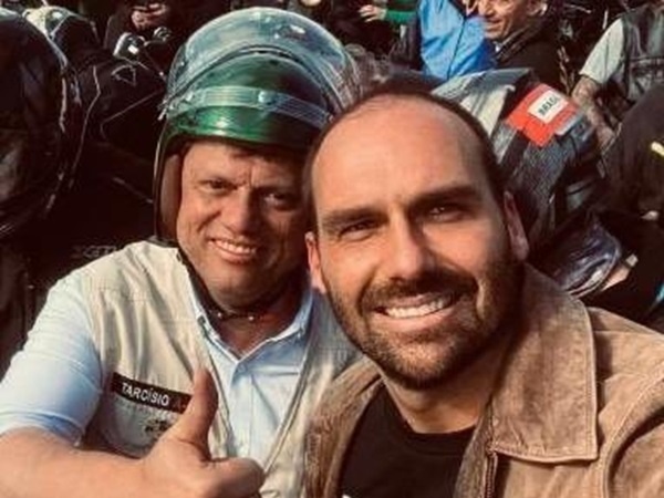 eduardo-tarcisio-selfie