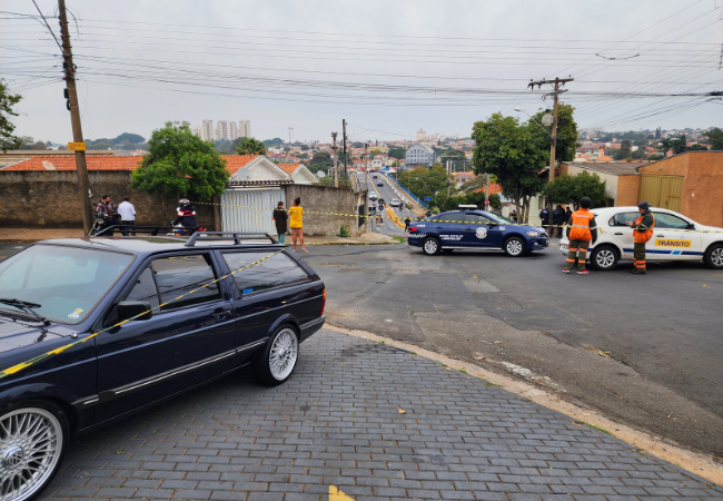 Ciclista cai e morre atropelado por três veículos em Limeira