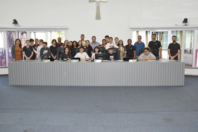 Câmara do Futuro leva 80 alunos do Magui para 7ª sessão em SBO 1 Câmara do Futuro leva 80 alunos do Magui para 7ª sessão em SBO