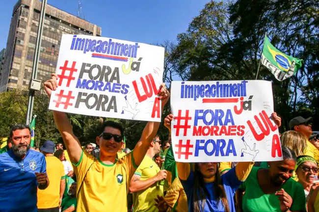 Apoiadores de Bolsonaro pedem anistia e exaltam Trump em SP
