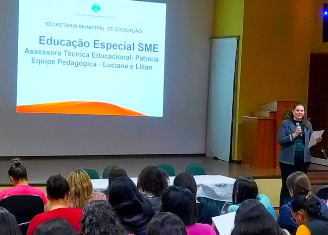Educação de S. Bárbara inicia formação para profissionais da rede municipal