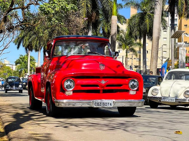 Encontro de Carros Antigos movimenta Americana no fim de semana