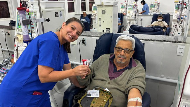 HM de Americana homenageia pacientes de hemodiálise no Dia dos Pais