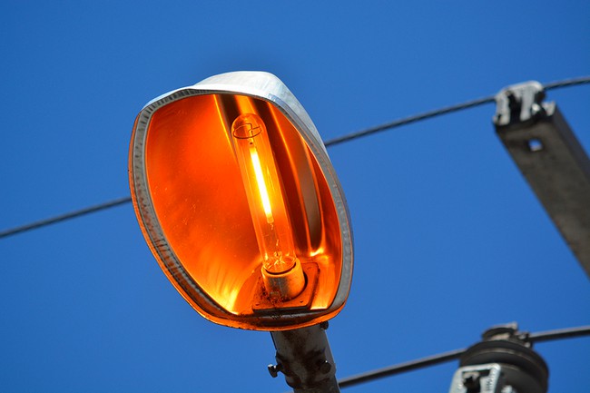 Juninho Dias cobra iluminação pública no Monte Verde